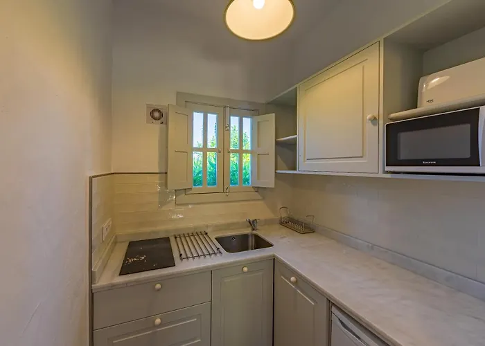 Hotel-apart Cortijo Pinas 2* Tarifa