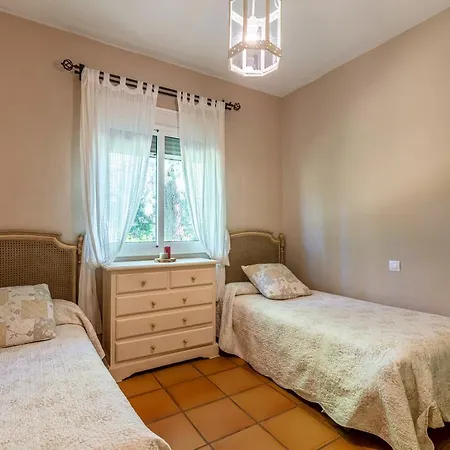 Hotel-apart Cortijo Pinas 2*